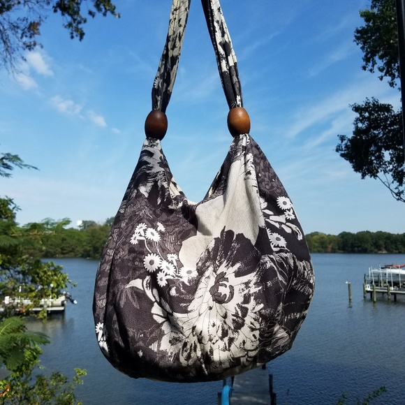 Old Navy Handbags - OLD NAVY "LIKE NEW"CROSS BODY HOBO BAG 100%COTTON